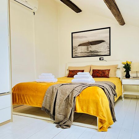 Apartamento Cozy Loft In A Fashion District Of Milán Exterior foto
